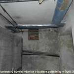 Prenajate priestory byvalej vaznice v budove polikliniky v Bytci 2013 7
